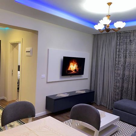 Komatas Modern Apartments In Bllok Area Tiranë Eksteriør bilde