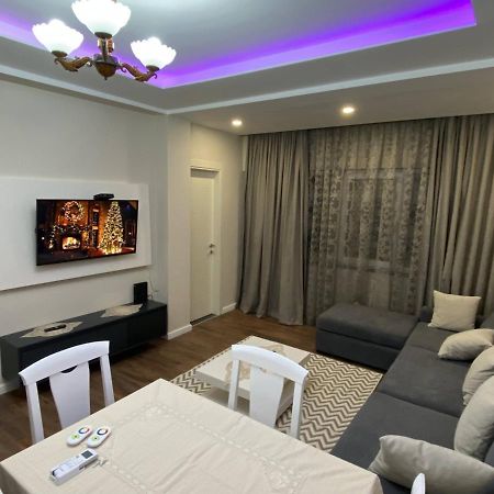 Komatas Modern Apartments In Bllok Area Tiranë Eksteriør bilde