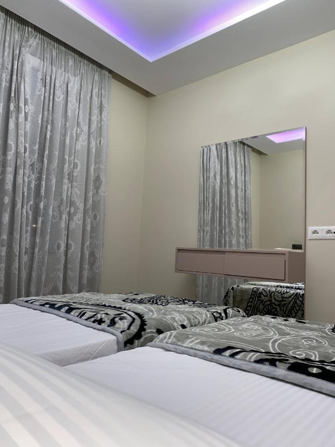 Komatas Modern Apartments In Bllok Area Tiranë Eksteriør bilde