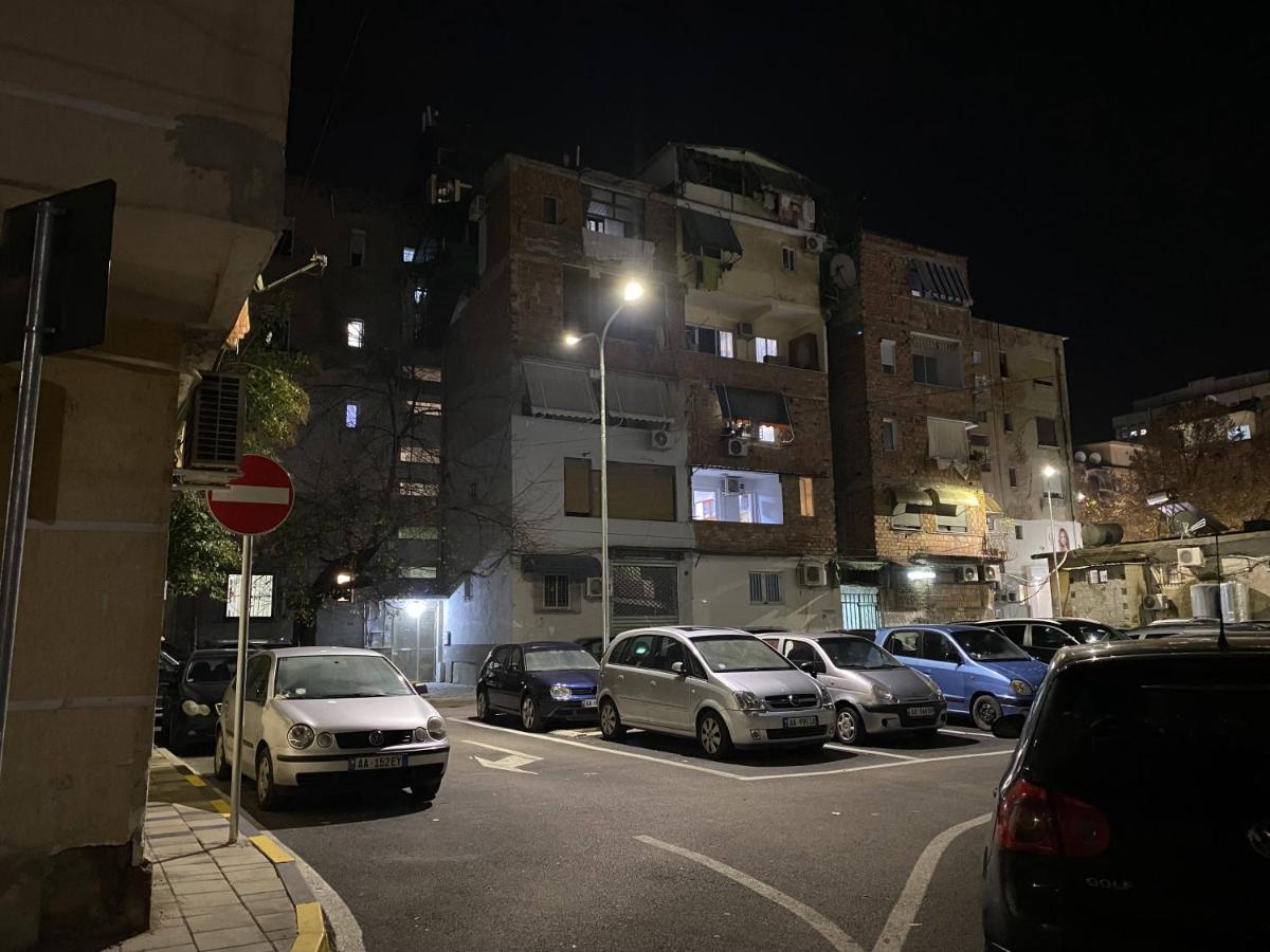 Komatas Modern Apartments In Bllok Area Tiranë Eksteriør bilde