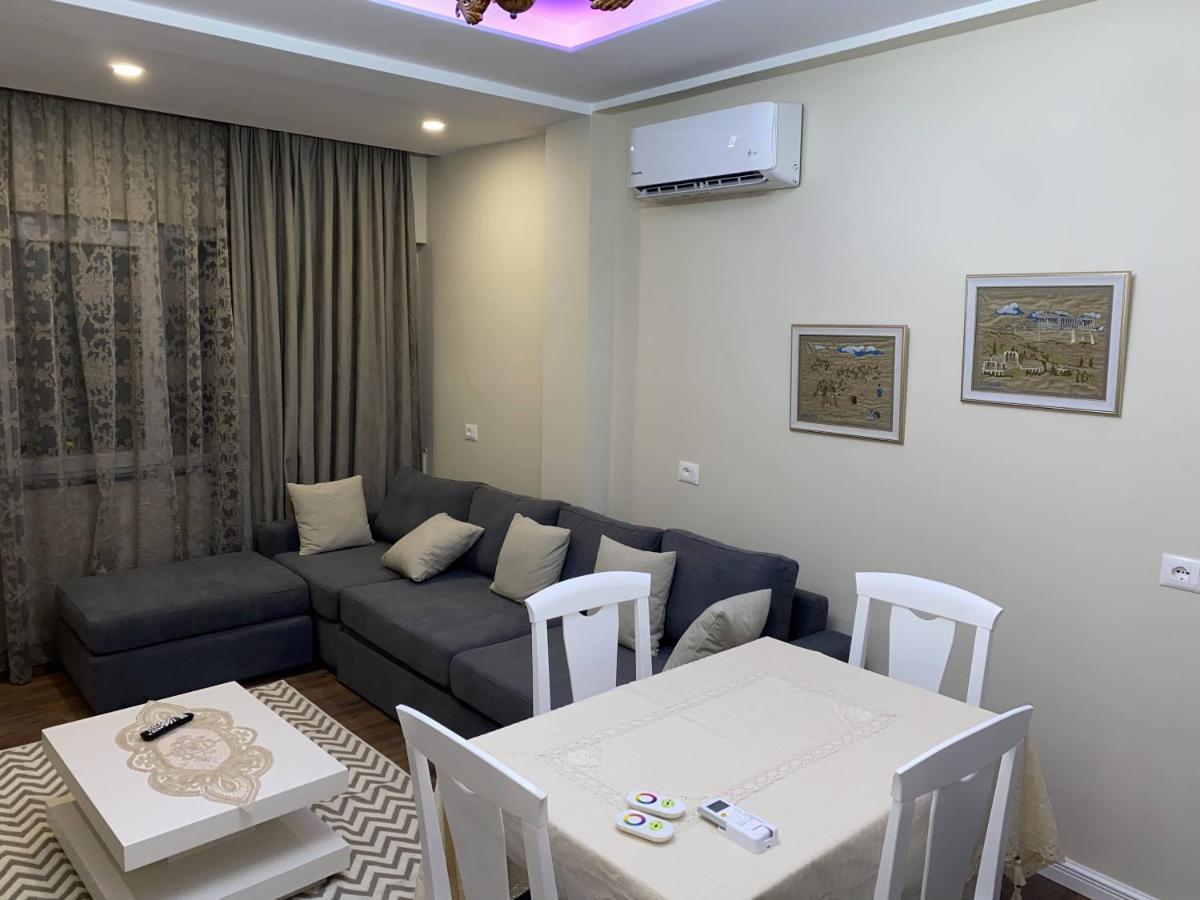 Komatas Modern Apartments In Bllok Area Tiranë Eksteriør bilde